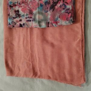 Set of 2 Scarves